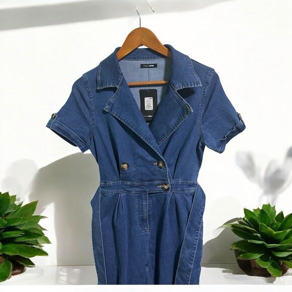 Fashion Nova Denim Jumpsuit Women’s Size Medium Blue Crazy Love NEW - Picture 3 of 6